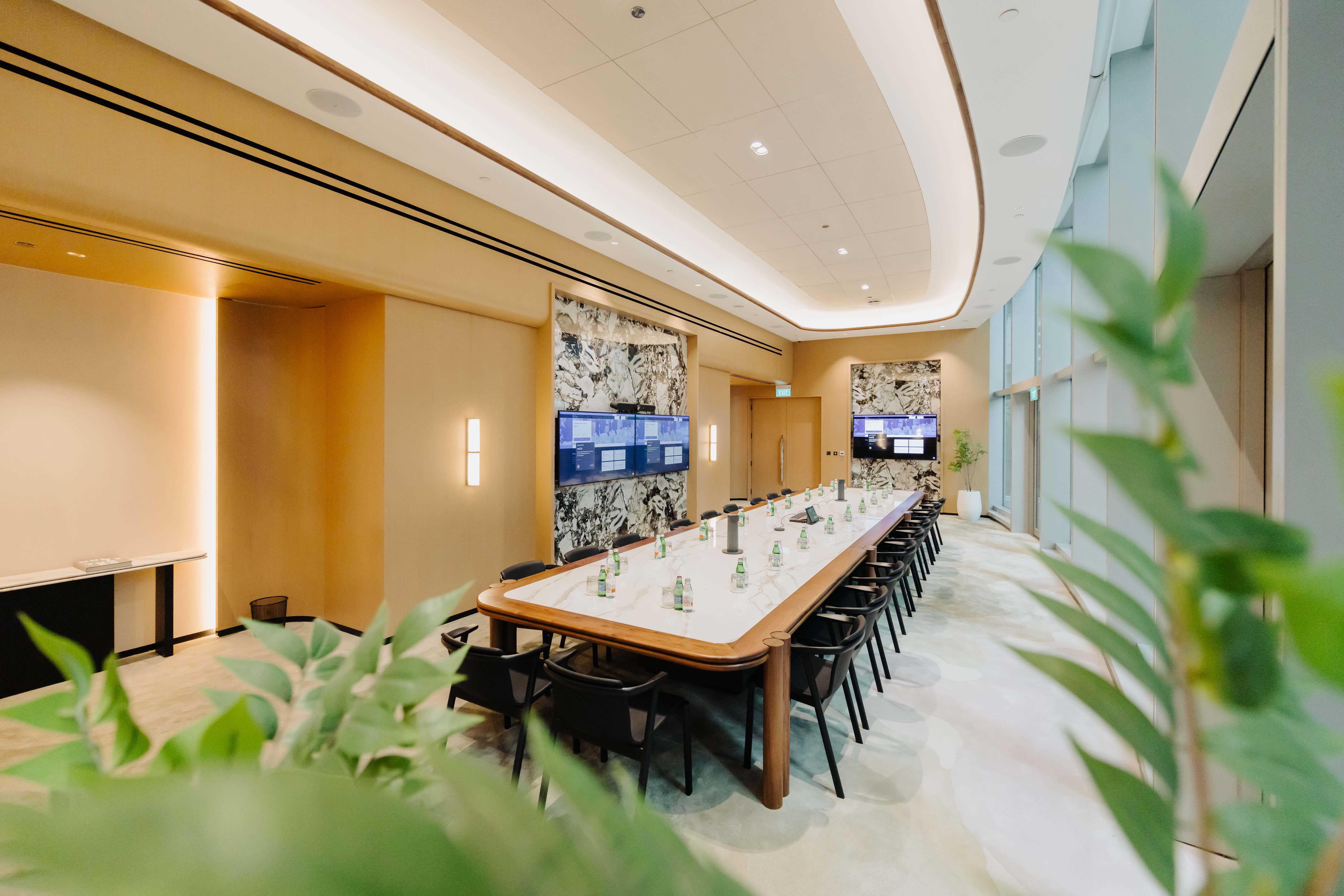 The Exchange: The Boardroom at The Executive Centre - Level 4 Singapore  Land Tower for rent in Singapore | We Are Spaces